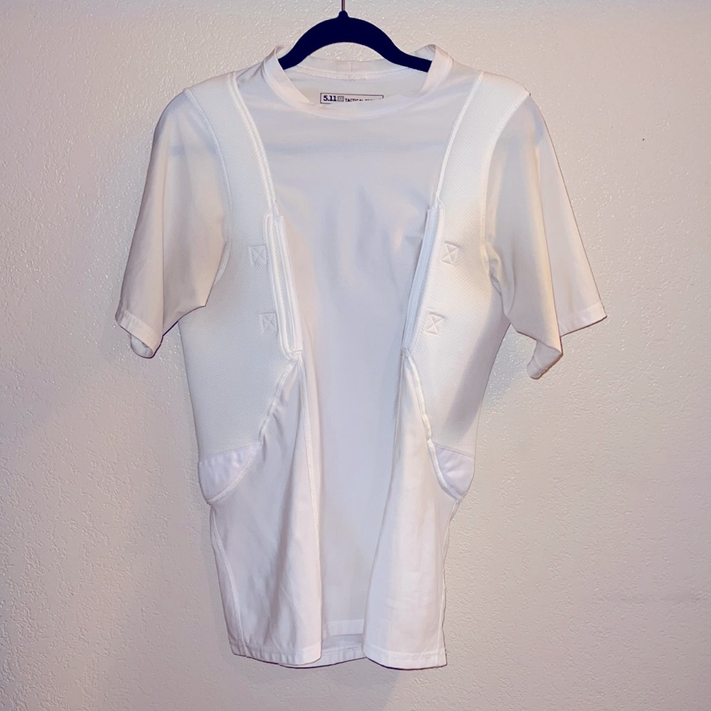 💥 $5 with any bundle! 💥 5.11 Tactical Series conceal carry undershirt, size L